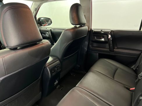 Certified 2021 Toyota 4Runner TRD Off-Road Premium w/ Moonroof Package AWD/4WD image 19