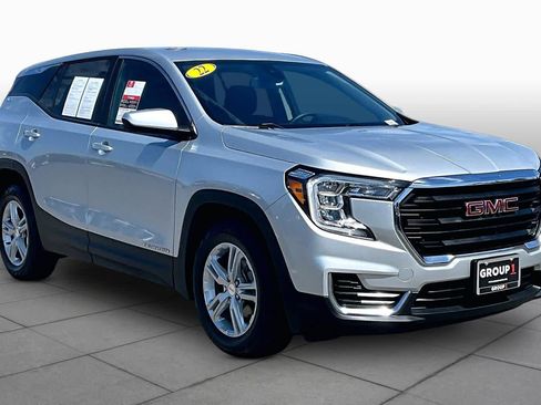 Used 2022 GMC Terrain SLE FWD image 2
