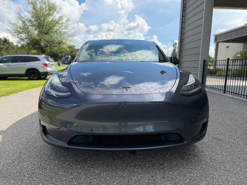 Used 2021 Tesla Model Y 2WD image 3