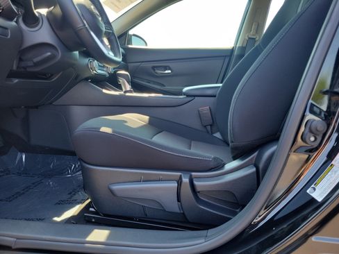 Used 2024 Nissan Sentra SV w/ All-Weather Package FWD image 16