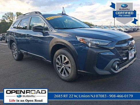 Certified 2025 Subaru Outback Premium AWD/4WD image 1