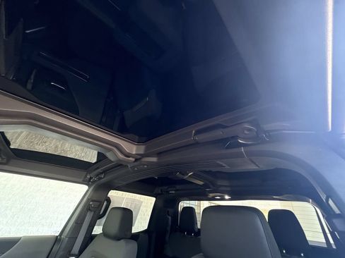 Certified 2024 GMC Hummer EV 2X AWD/4WD image 19