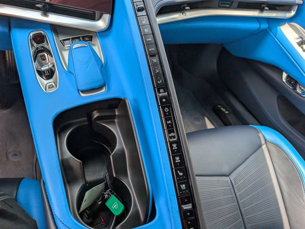Used 2022 Chevrolet Corvette Stingray Premium Conv w/ Z51 Performance Package RWD image 27