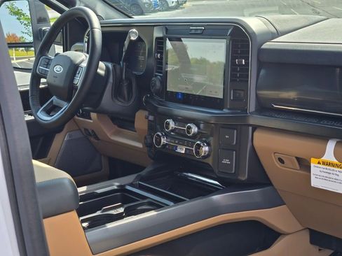 New 2026 Ford F350 Lariat w/ Lariat Premium Package image 7