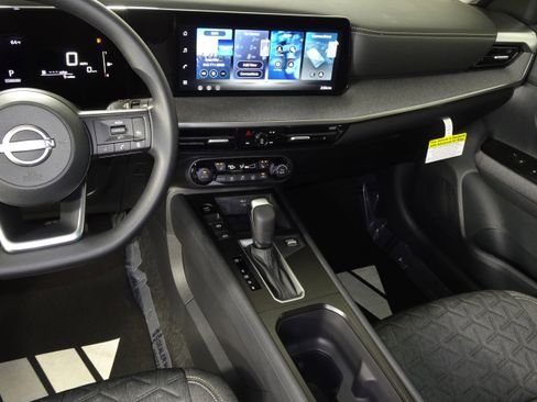 New 2026 Nissan Kicks SV w/ Cold Weather Package image 8