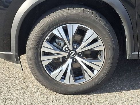 Used 2023 Nissan Rogue SV image 8