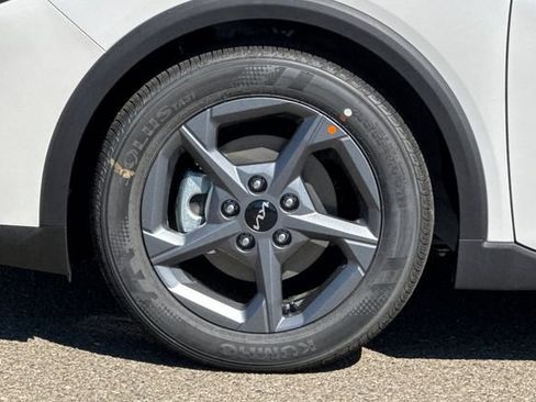 New 2026 Kia K4 FWD image 33