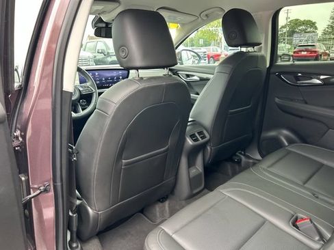 Certified 2025 Buick Envision Preferred AWD/4WD image 20