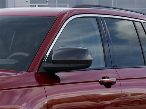 New 2025 Jeep Grand Cherokee Laredo X w/ Luxury Tech Group I image 12