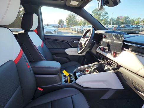 New 2026 GMC Canyon AT4X AWD/4WD image 6