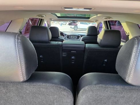 Used 2020 Kia Sorento EX FWD image 13