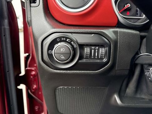 Used 2022 Jeep Gladiator Rubicon w/ LED Lighting Group image 27