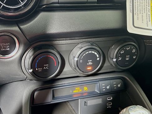 New 2026 MAZDA MX-5 Miata Club w/ Weather Package RWD image 13