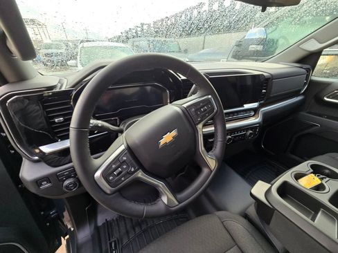 Used 2025 Chevrolet Silverado 1500 LT image 64
