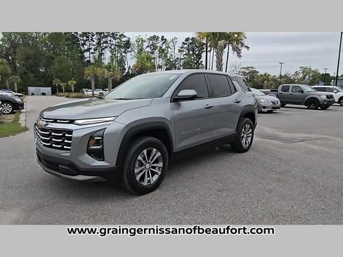 Used 2025 Chevrolet Equinox LT w/ Safety and Technology Package image 22