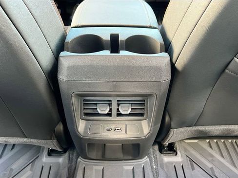 New 2026 GMC Canyon AT4 image 18