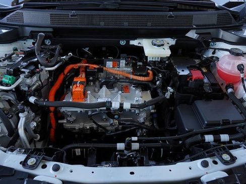 New 2025 Chevrolet Equinox EV LT image 26