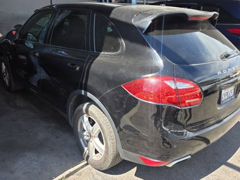 Used 2013 Porsche Cayenne Diesel AWD/4WD image 4