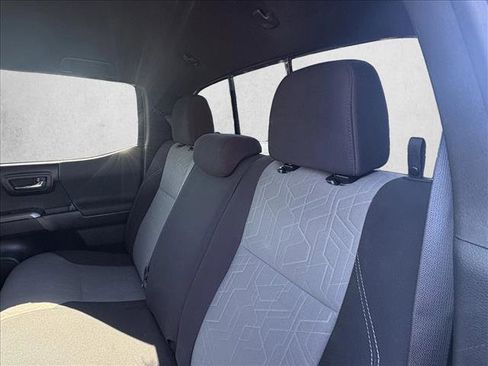 Used 2021 Toyota Tacoma TRD Off-Road image 14