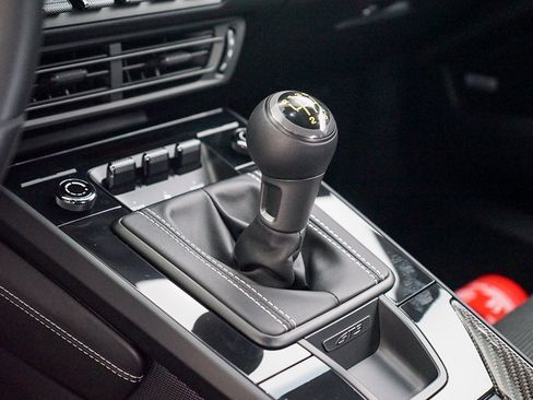 Used 2022 Porsche 911 GT3 image 35