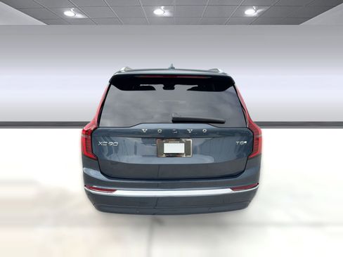 New 2026 Volvo XC90 T8 Plus AWD/4WD image 10