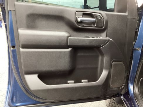 Used 2022 Chevrolet Silverado 2500 Custom w/ Gooseneck/5TH Wheel Package image 31