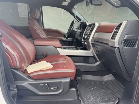 Certified 2019 Ford F350 Platinum w/ Platinum Ultimate Package image 26