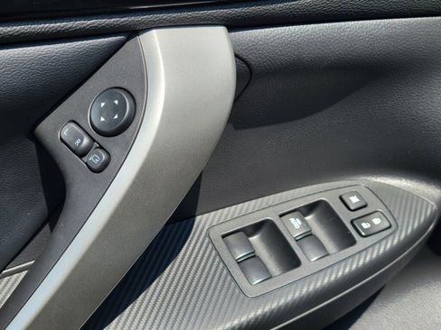 New 2025 Mitsubishi Eclipse Cross SE image 17