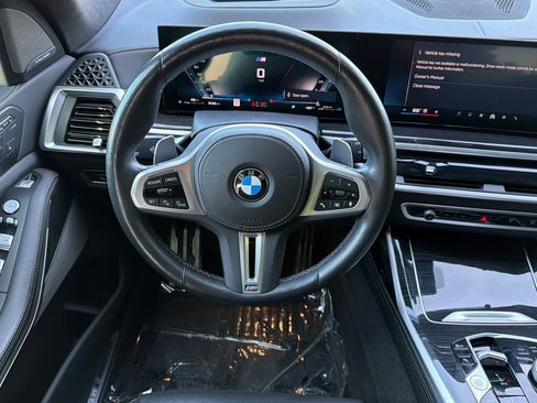Used 2025 BMW X7 M60i AWD/4WD image 18