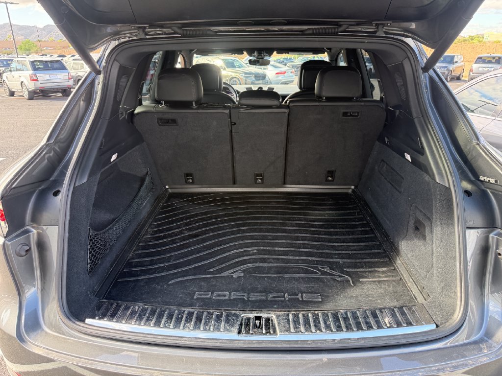 Used 2019 Porsche Cayenne AWD/4WD image 11