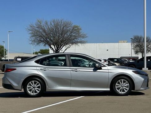 Certified 2025 Toyota Camry LE image 3