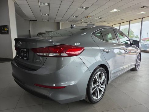 Used 2017 Hyundai Elantra Limited FWD image 7