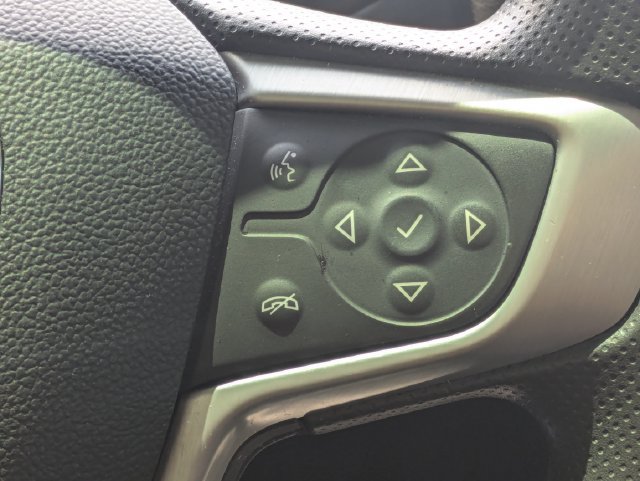 Used 2023 GMC Acadia SLE w/ Driver Convenience Package FWD image 31