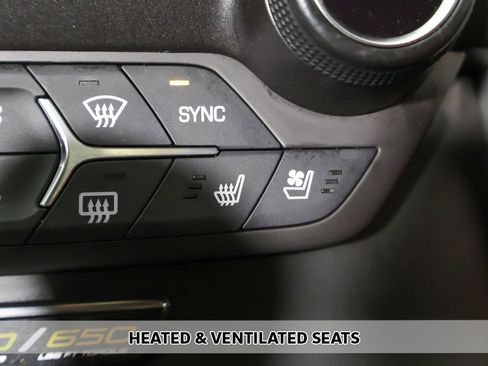 Used 2017 Chevrolet Corvette Z06 w/ Z07 Performance Package RWD image 7