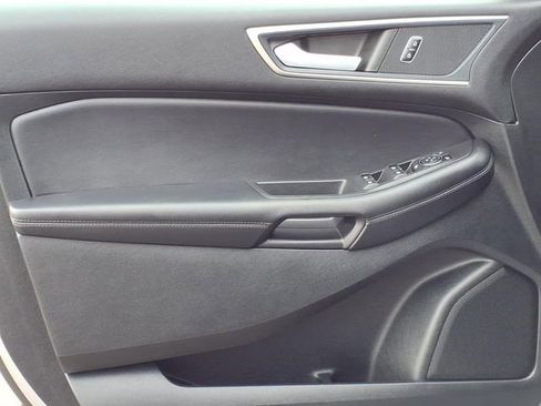 Certified 2023 Ford Edge SEL w/ Convenience Package AWD/4WD image 9