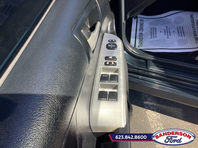 Used 2014 Toyota Camry SE FWD image 9