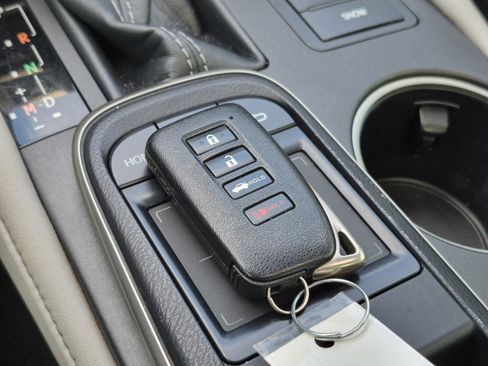 Used 2015 Lexus RC 350 image 30