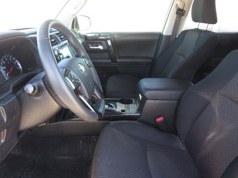 Used 2019 Toyota 4Runner TRD Off-Road image 15