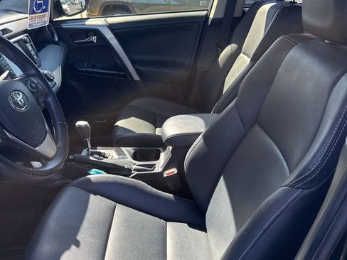 Used 2018 Toyota RAV4 Limited w/ Advanced Technology Package image 10