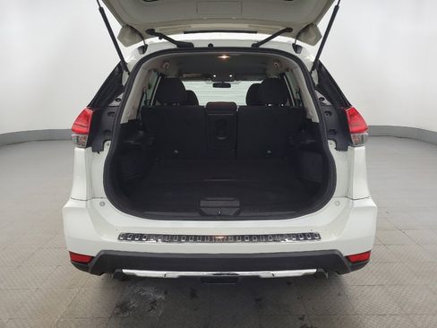 Used 2017 Nissan Rogue SV w/ Midnight Edition Package image 29