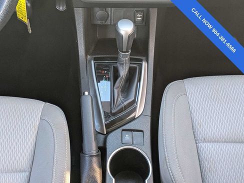 Used 2015 Toyota Corolla LE FWD image 18