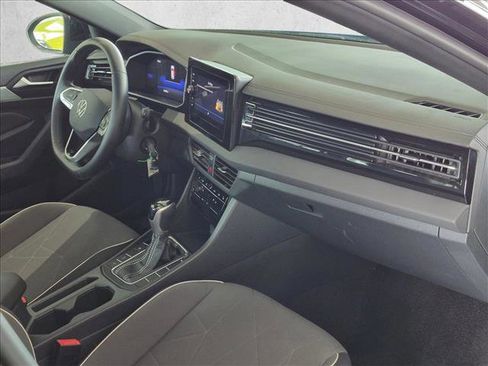 Used 2025 Volkswagen Jetta Sport FWD image 22