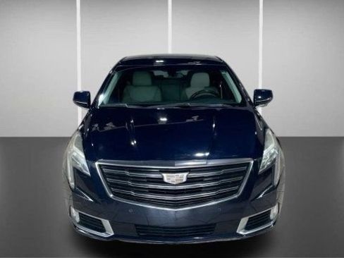 Used 2019 Cadillac XTS Luxury FWD image 2