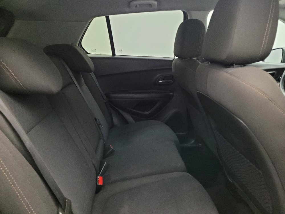 Used 2020 Chevrolet Trax LS w/ Tint and Cruise Package FWD image 19