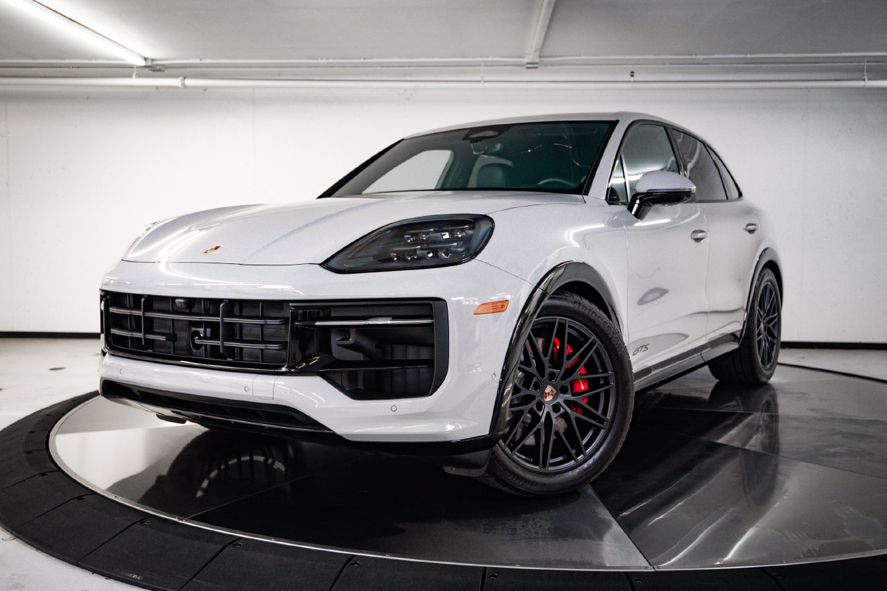 Certified 2026 Porsche Cayenne GTS AWD/4WD image 1