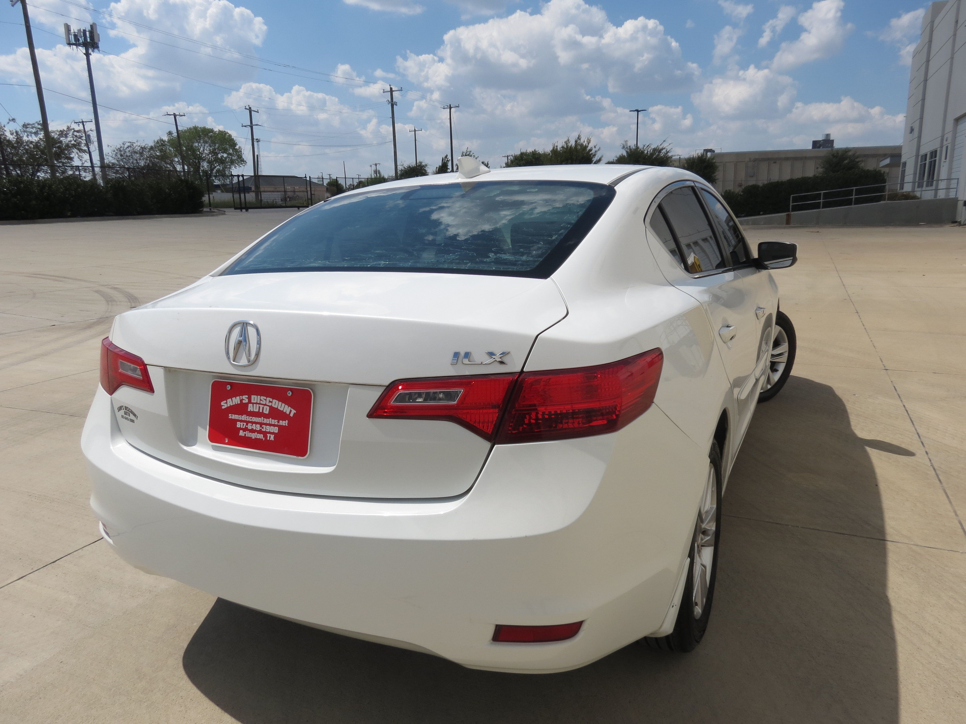 Used 2013 Acura ILX FWD image 4