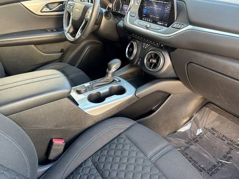 Used 2022 Chevrolet Blazer LT image 19