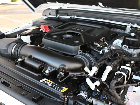 Used 2024 Jeep Wrangler High Altitude image 55