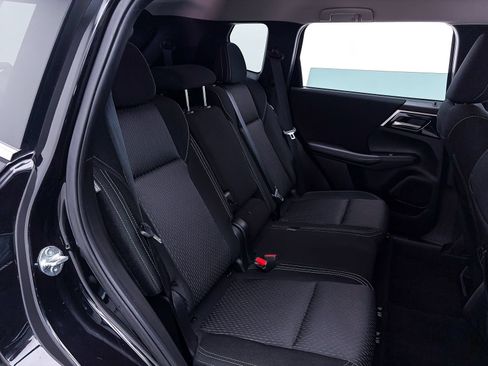 Used 2023 Mitsubishi Outlander ES FWD image 32