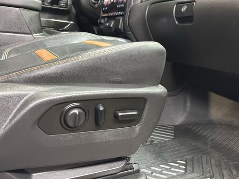 Used 2021 GMC Sierra 1500 AT4 w/ AT4 Premium Package image 25